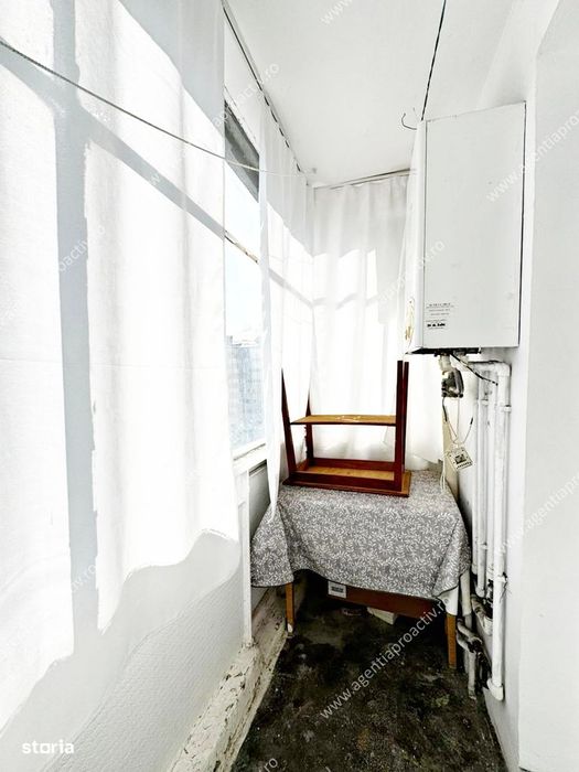 Apartament cu 2 camere decomandat, in cartierul Micro 21, la etajul 6.