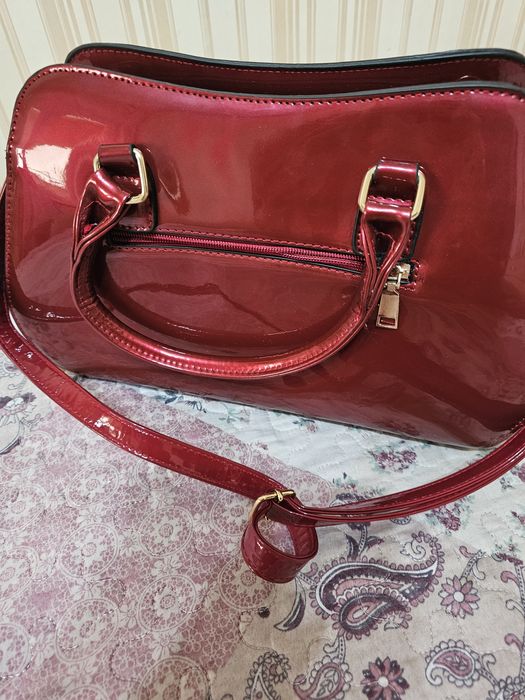 Женская кожаная сумка