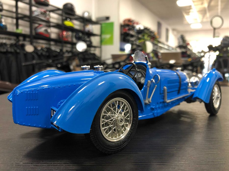 BBURAGO нова метална колекционерска количка BUGATTI TYPE 59 1934г.1:18