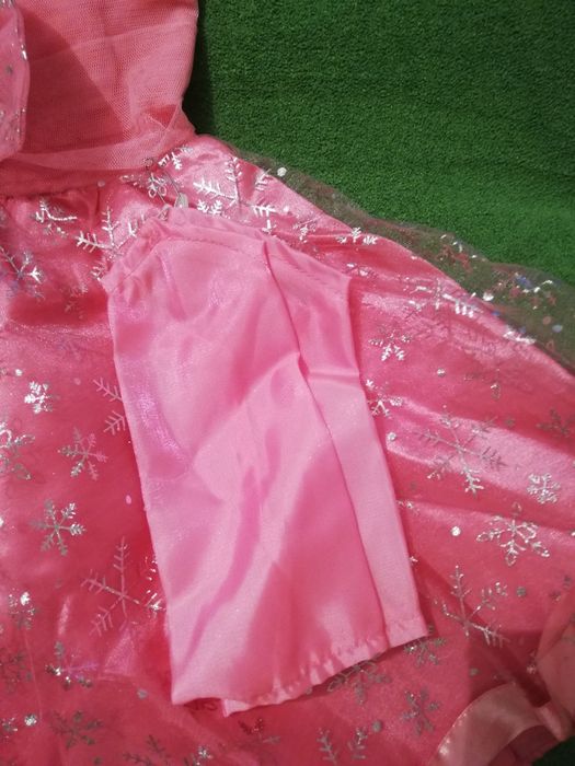 Продам платье для девочки, новогодняя