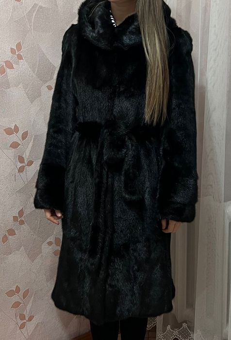 Продам норковую шубу