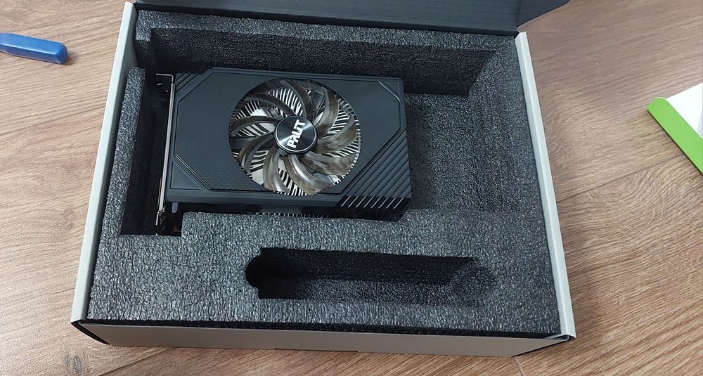 Видеокарта RTX 3050 8гб