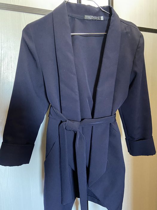 Продам школьный пиджак