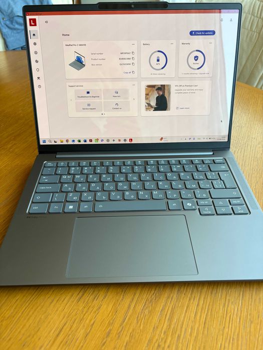 Продавам лаптоп LENOVO IDEAPAD PRO 5  OLED dislay