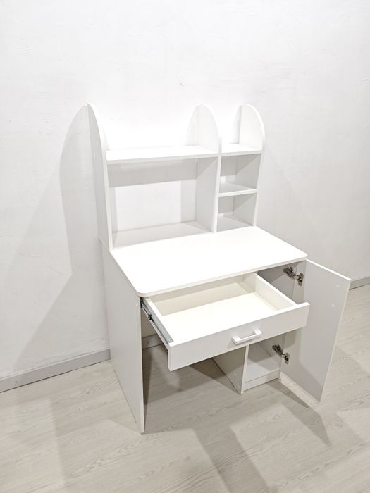 СТОЛЫ! Письменные.