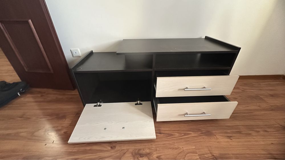 Продам тумбу под телевизор