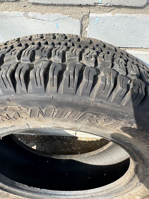 Шины 205/70/16 всесезонные.