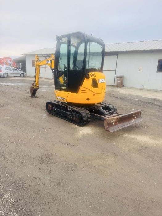 Miniexcavatoare JCB 8025