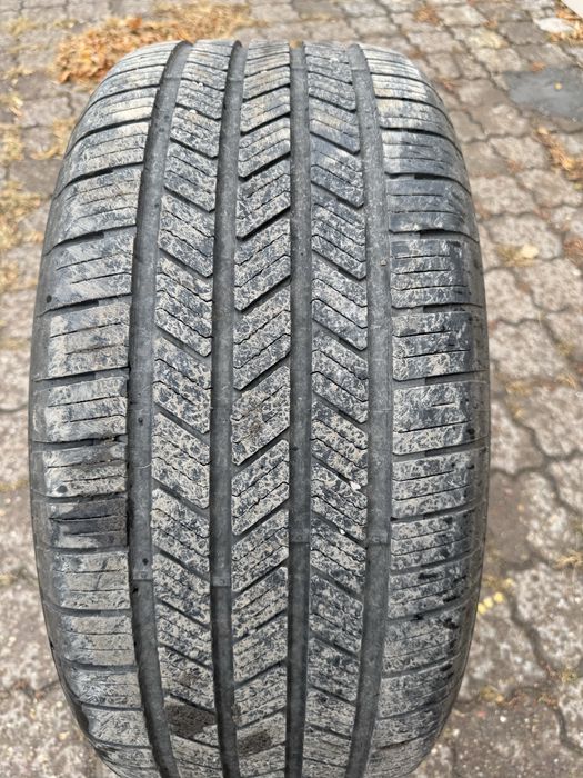 Автошины Goodyear 275/45/20.
