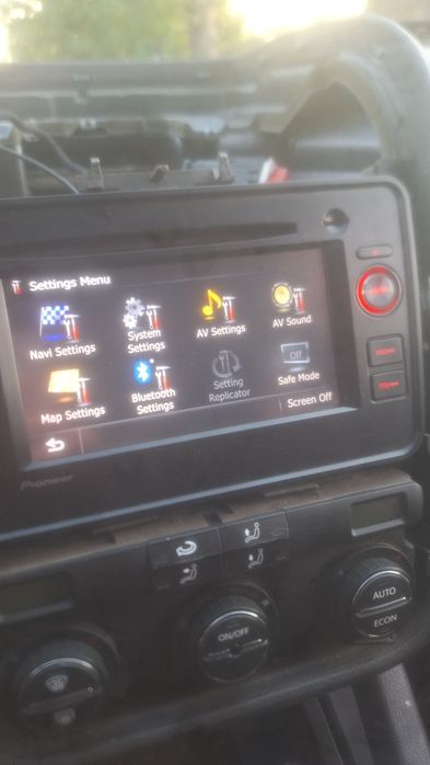 Продавам мултимедия Pioneer за νw golf 5/6,passat b6/7,touran, 1/2
