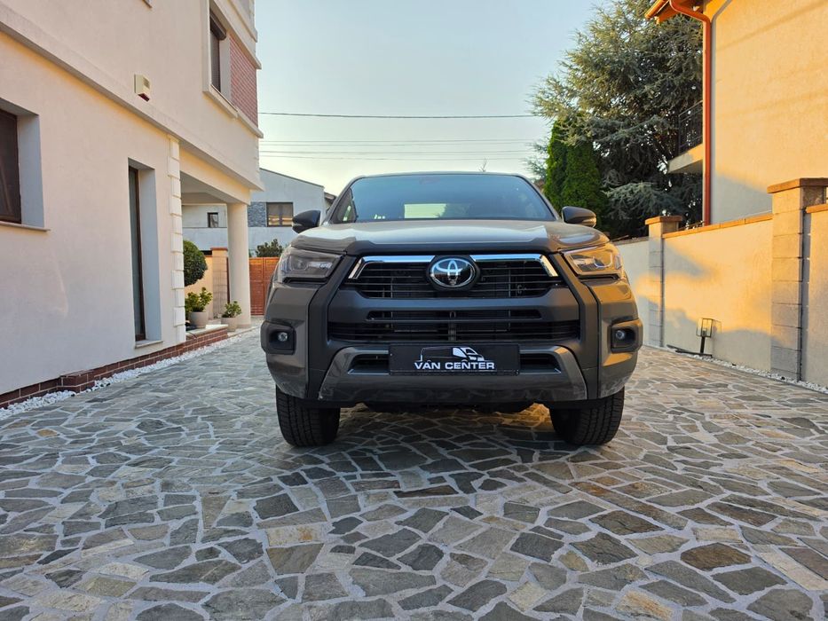 Toyota Hilux INVINCIBLE / Auto NOU / TVA Deductibil / LEASING / Garantie TOYOTA