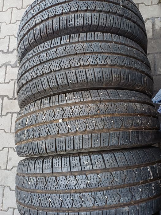 Гуми 215/70/15С  Матадор