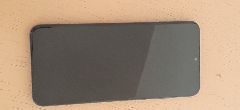 Srochno Samsung A03 core sotiladi