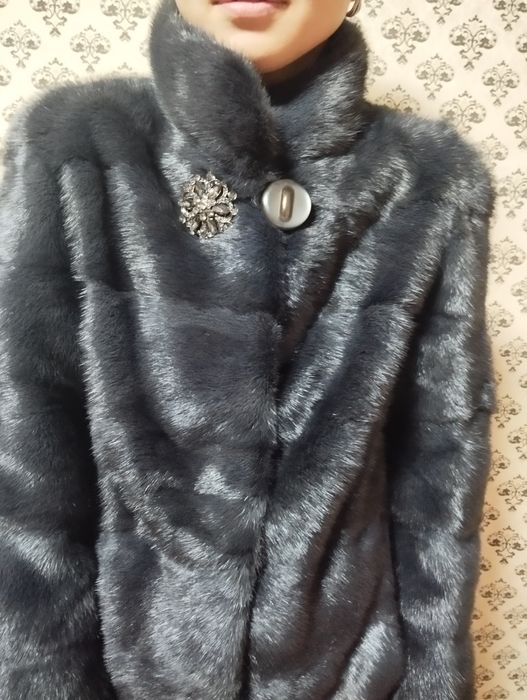 Продам шубу норковую