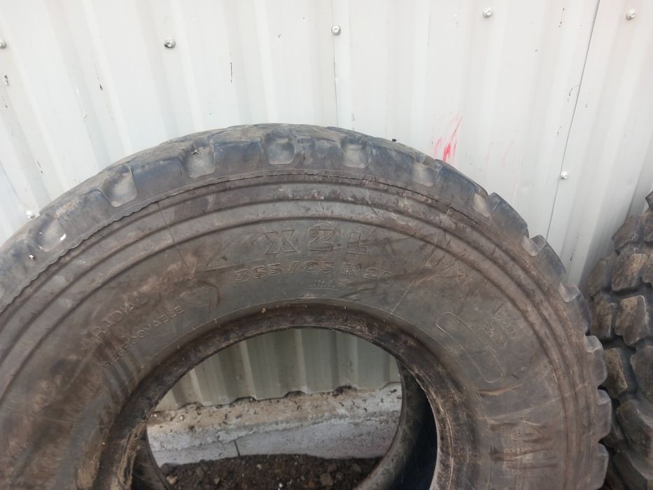 Vînd anvelope 365 85 R20 Michelin x