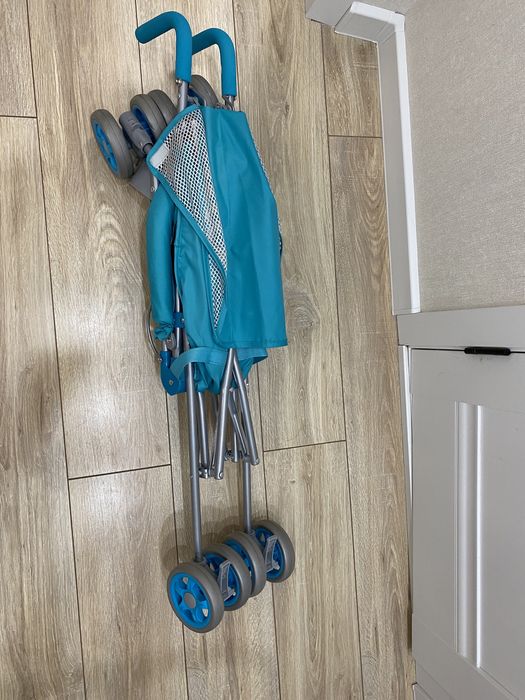 Продается прогулочная коляска