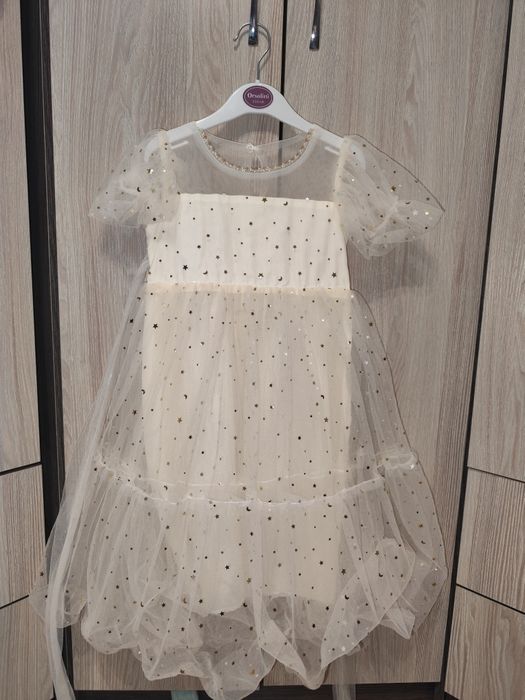 Продам платья б/у