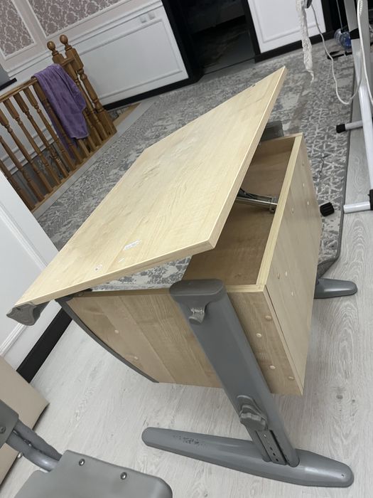 Продам десткую парту