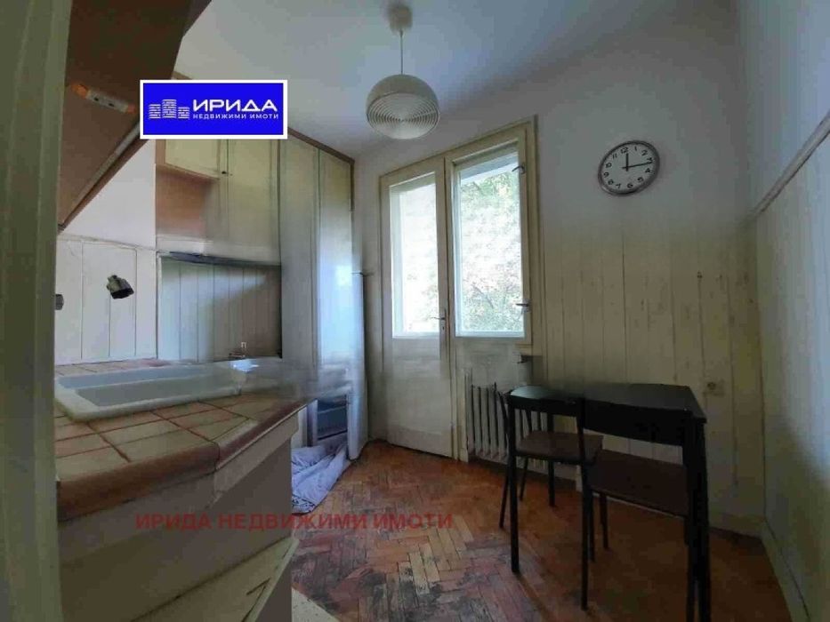 Продава се Двустаен апартамент в София, Център - 81 кв.м за 2141 €/кв.м - Снимка #4