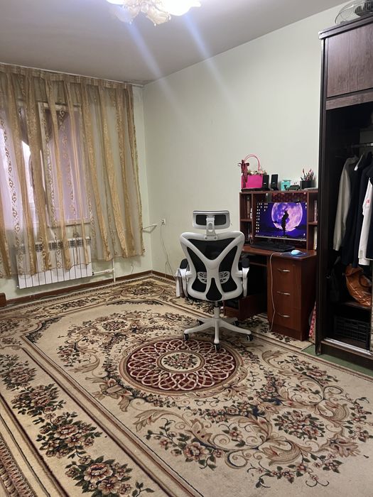 Продаётся квартира Чиланзар 11 квартал 1/4/4