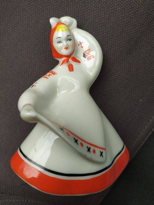 Статуэтка "ПЛЯСУНЬЯ" ЗХК полонне.