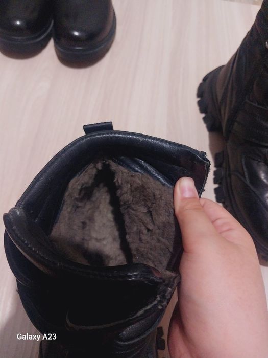 Продам обувь. Зимние сапоги.