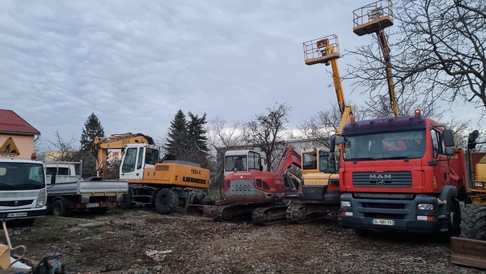 Execut săpături, demolari, închiriat nacele