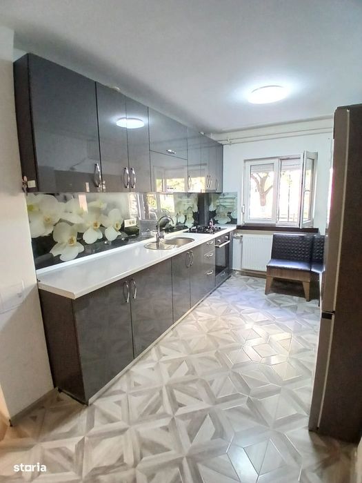 Vanzare – 3 camere decomandat | 72 mp | Str. Barca | Bloc reabilitat