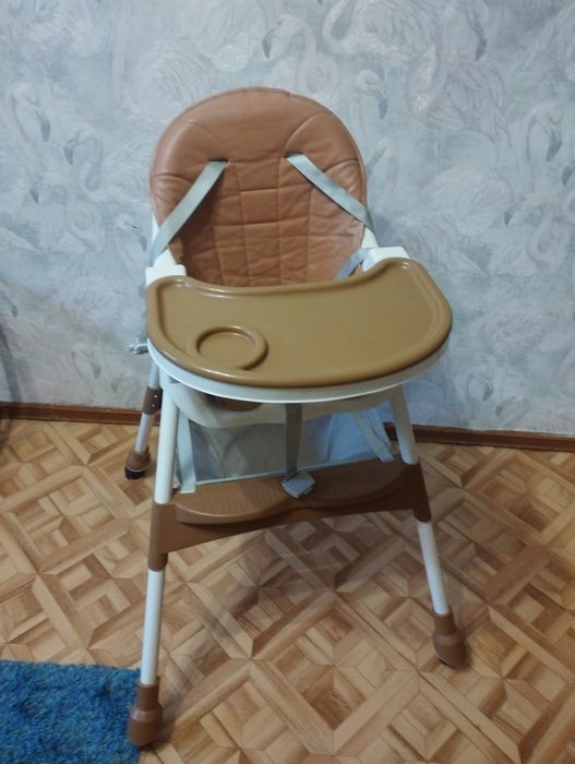 Детский стульчик для кормления