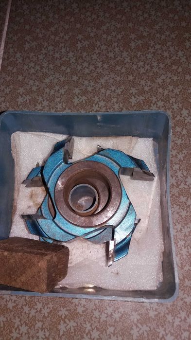 продам   фрезы   створка