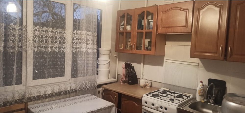 Сдаю 2 комн квартира