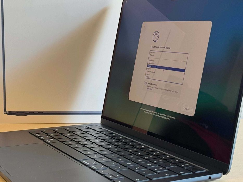 Бартер! НОВ! 1г. Гаранция! MacBook Air 13" M5 512/16GB
