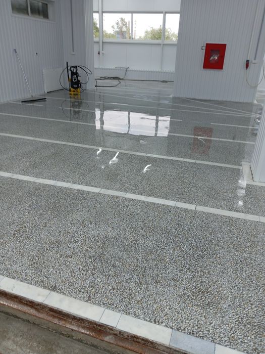 Полы из мраморной крошки