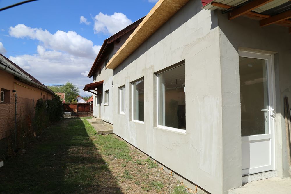 Casă spațioasă 195 mp cu terasă – Str. Dunării 10A, Marghita