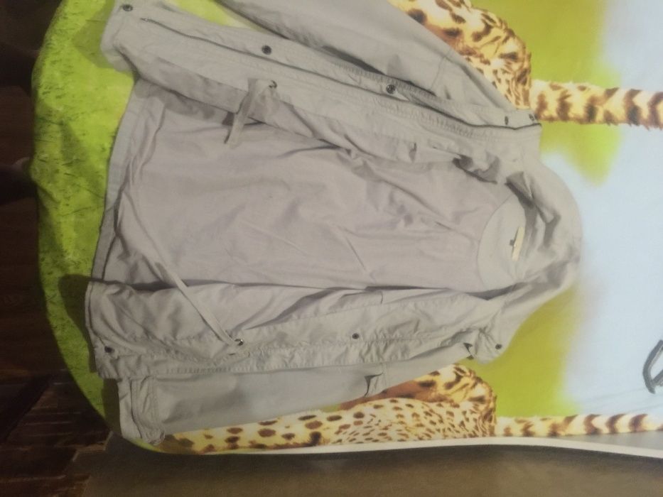 Женская ветровка