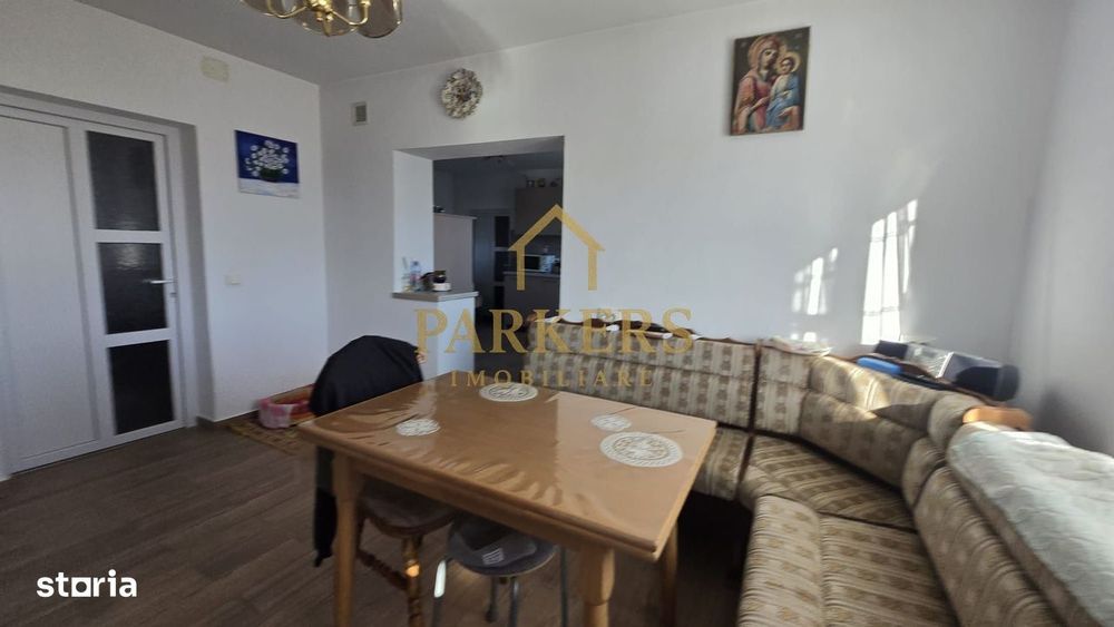 Casă renovată 150 mp utili + 1000 mp teren, priveliște spre Munte