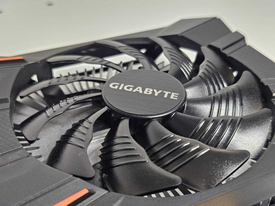 Видеокарта GTX 1050-4GB! Рассрочка 0-0-12! Магазин Мегабит