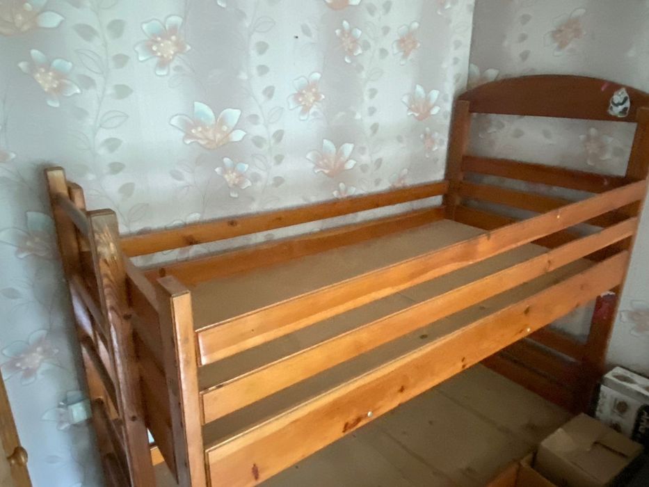 Двух ярусная  кровать