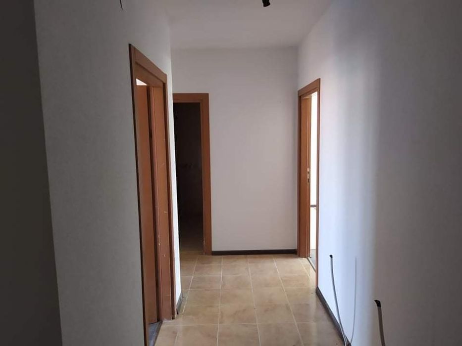 Продава се Тристаен апартамент в Гоце Делчев - 70 кв.м за 1429 €/кв.м - Снимка #1