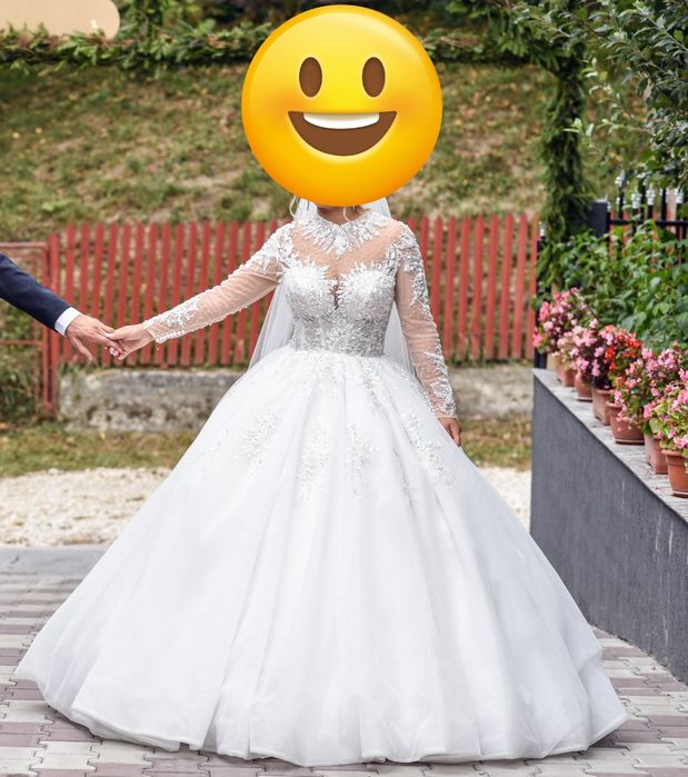 Vând rochie mireasa