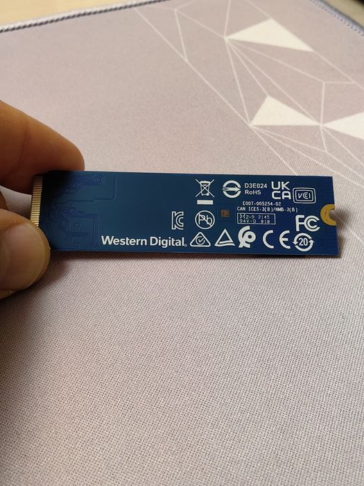 Продам SSD WD Blue 512Gb(Gen4). Новый