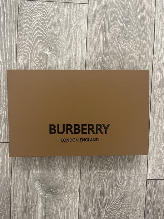 Esarfa Burberry Gri
