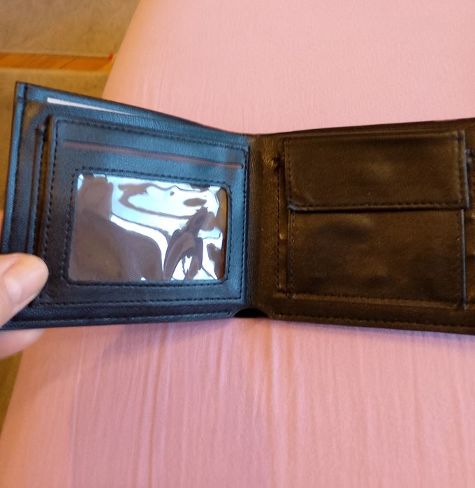 Продавам  портофейли, портмонета