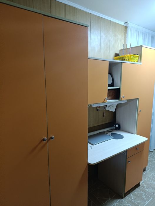 Продам школьный гарнитур