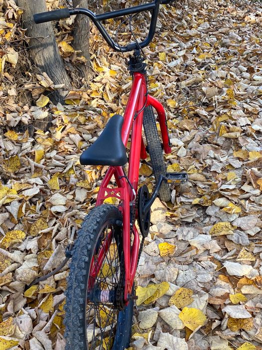 BMX Oxelo Rosu|Nou|Se da la pachet cu trotinet freestyle Oxelo Rosie!