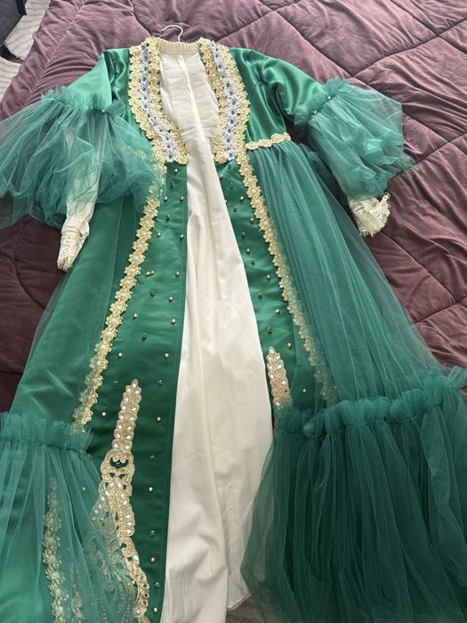 Ансамбль + Фата + ойок кийими + ободок ( хаммаси ичида )