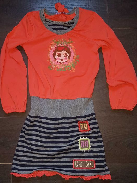 Рокля на unsea girl и пуловер Waikiki за 134-140 см