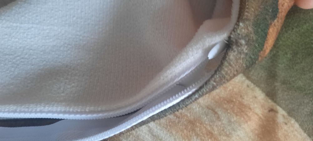 Fețe de pernă cu hribi