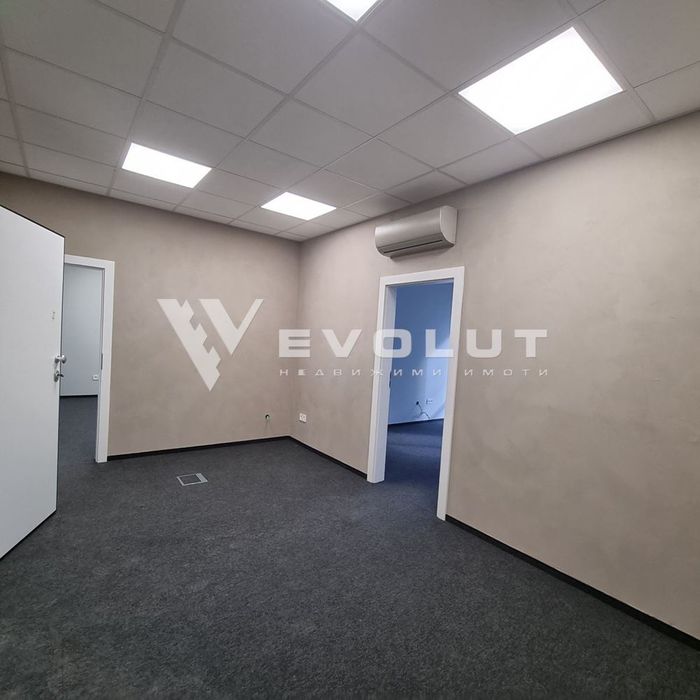 Дава се под наем Офис в София, Малинова долина - 150 кв.м за 1500 € - Снимка #8