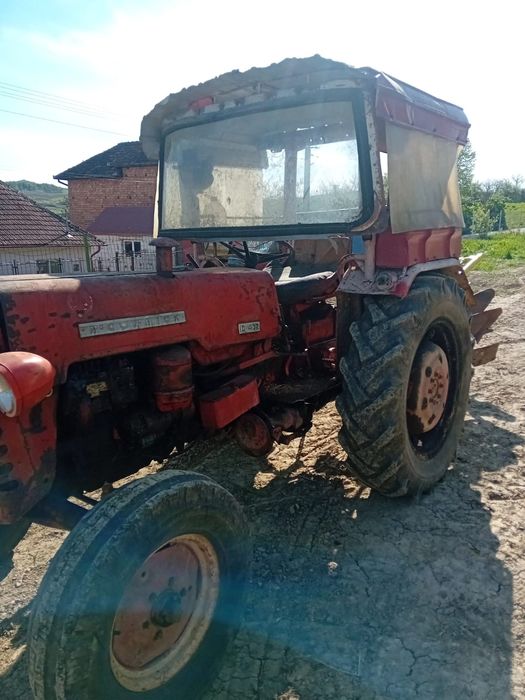 Tractor Mccormick